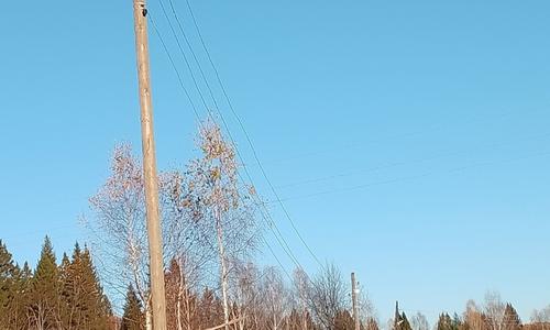 Заменили опору уличного освещения